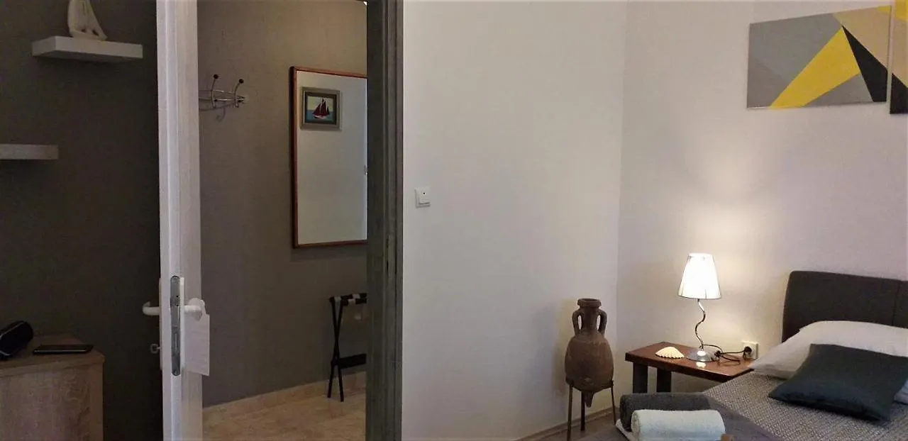 Rava Art Amphora Studio And Room 게스트하우스